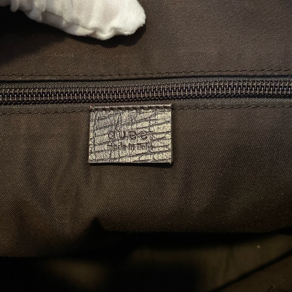 Authentic Gucci Messenger Bag - Picture 8 of 10